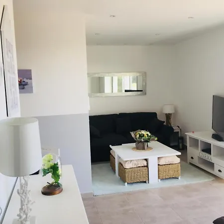 Maison Confort 4etoiles , Clim, , Piscine ボニファシオ