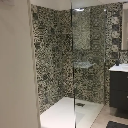 Maison Confort 4etoiles , Clim, , Piscine * ボニファシオ