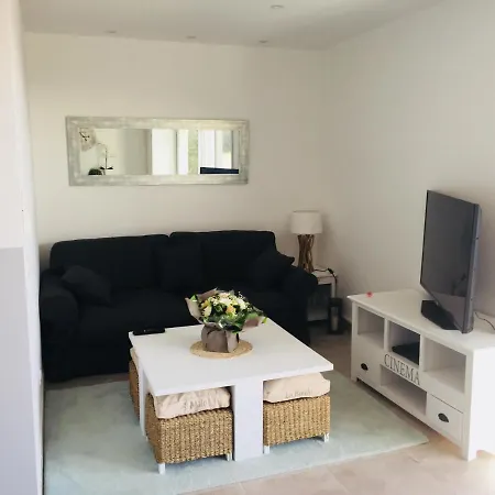 Maison Confort 4etoiles , Clim, , Piscine Semesterbostad