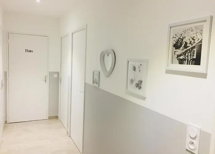 Maison Confort 4etoiles , Clim, , Piscine Hébergement de vacances *